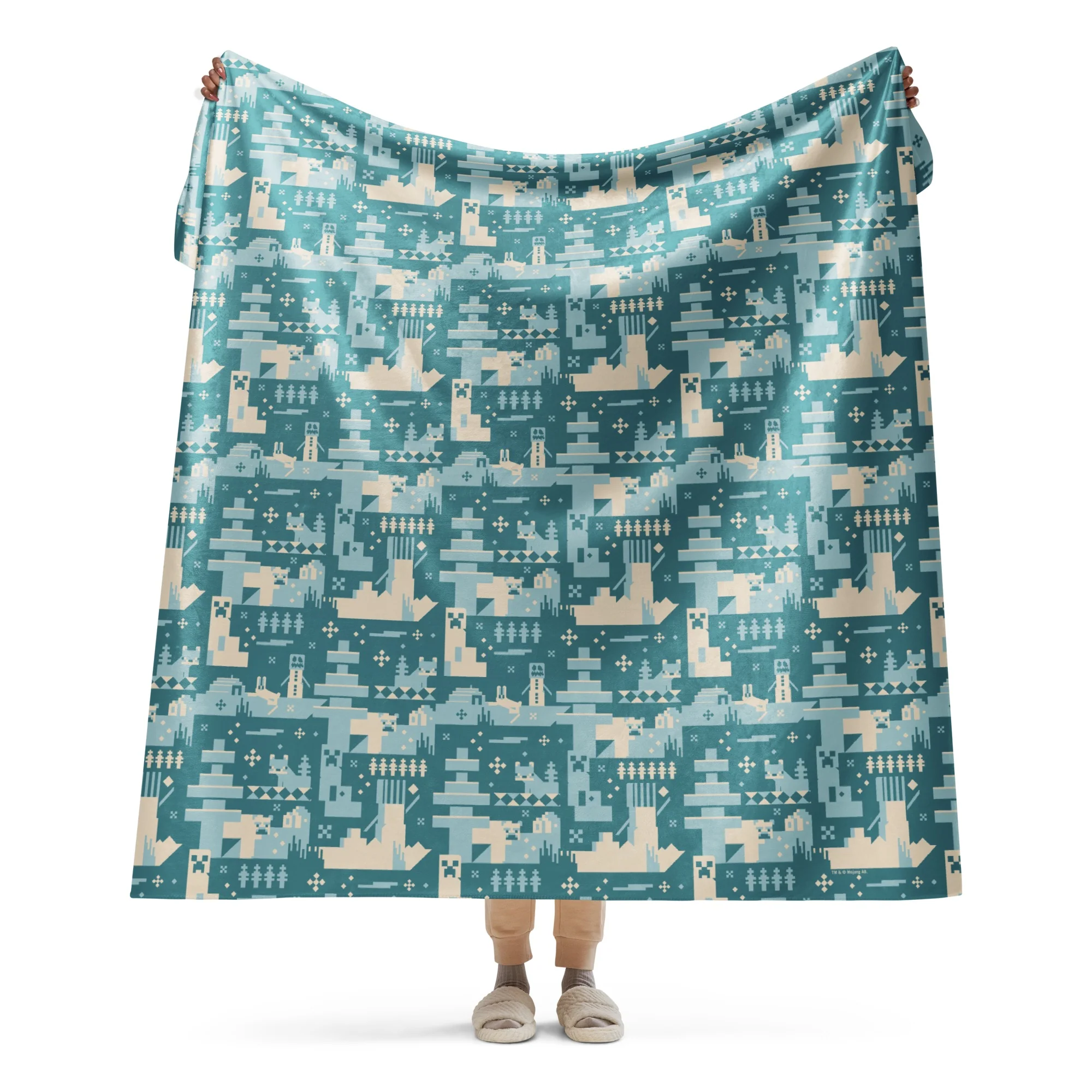 Minecraft Blue Holiday Pattern Sherpa Blanket - Image 11
