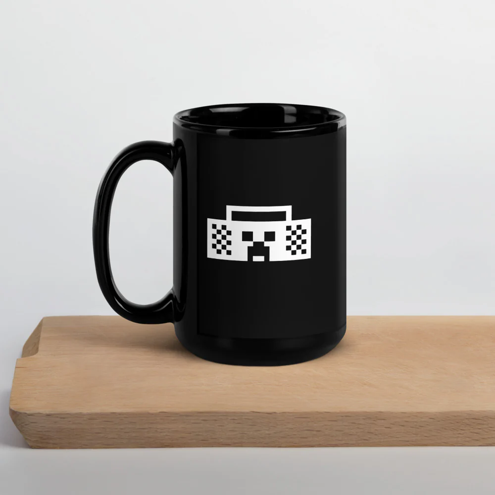 Minecraft Tuned In Creeper Black Glossy Mug - Image 9